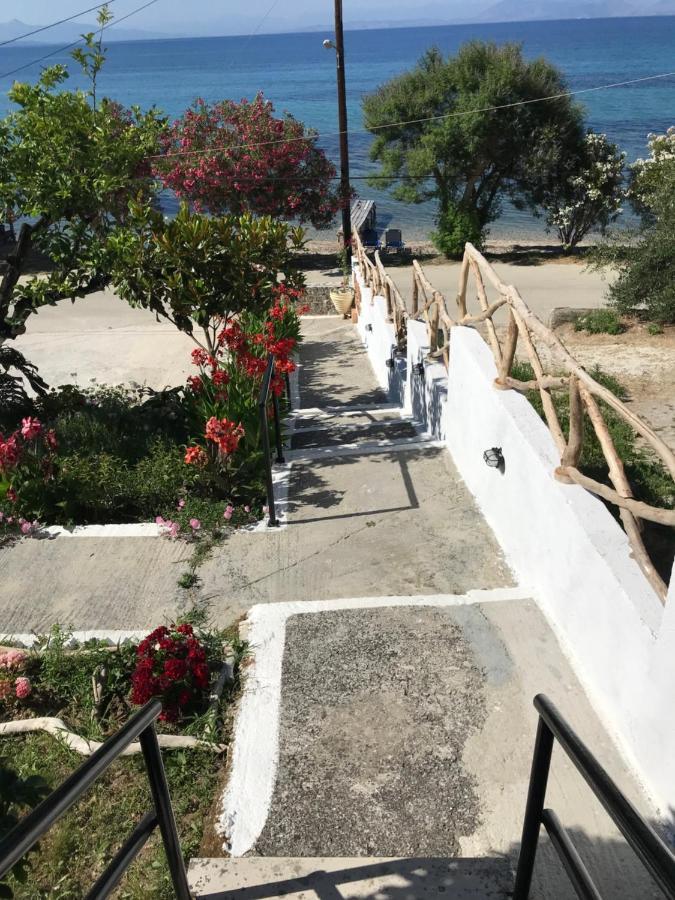 Akrogiali Rooms Mpoukaris Bagian luar foto