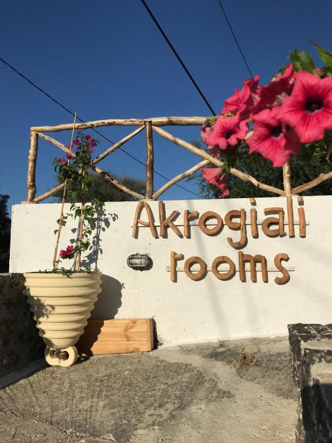 Akrogiali Rooms Mpoukaris Bagian luar foto