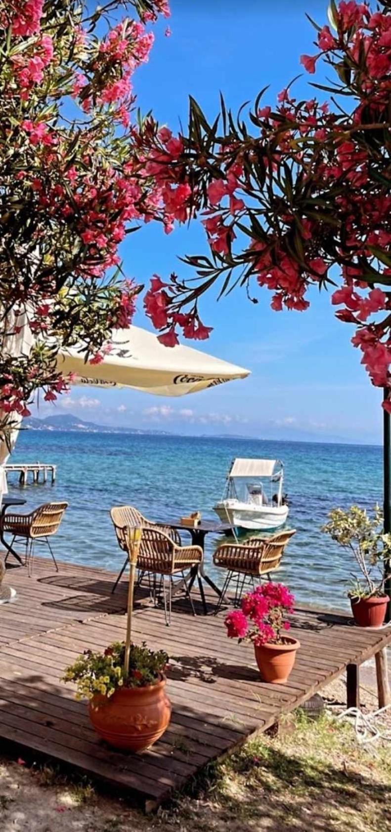Akrogiali Rooms Mpoukaris Bagian luar foto