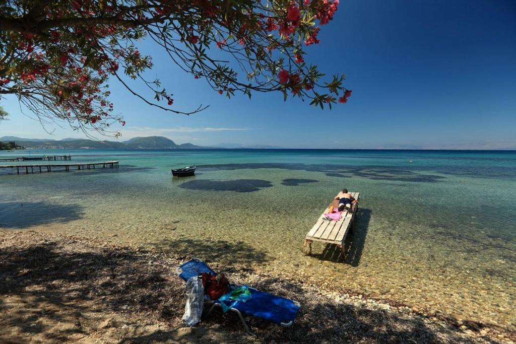 Akrogiali Rooms Mpoukaris Bagian luar foto